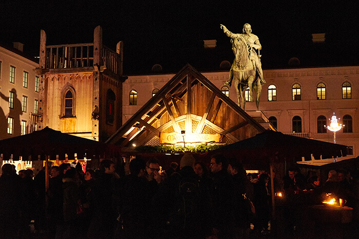 Wittelsbacherplatz Weihnachtsmarkt